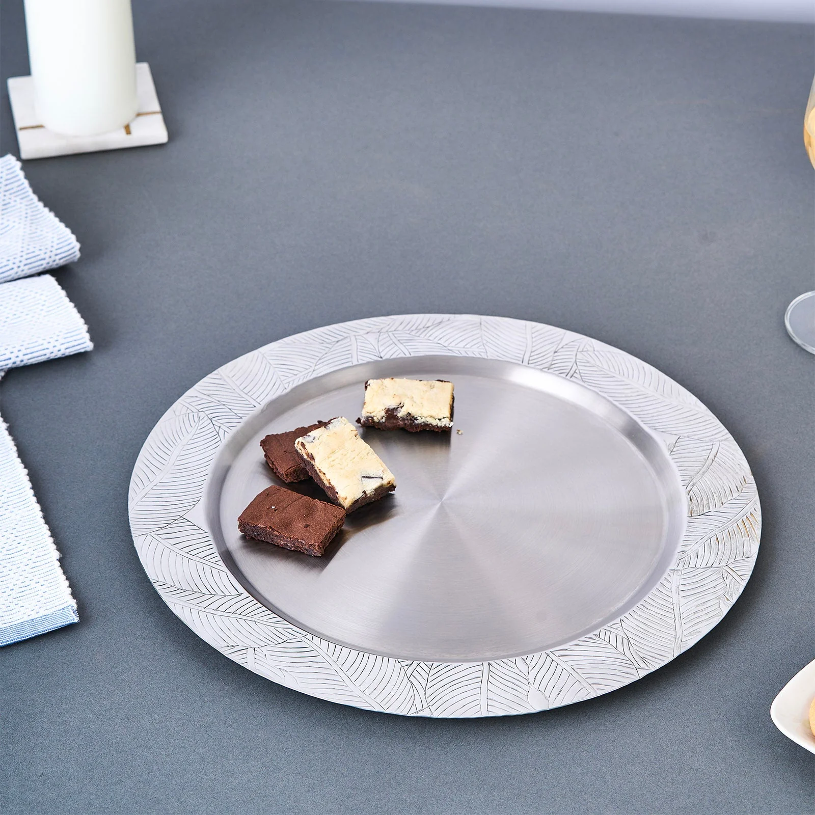 Decoline Flower Charger Plate - Image 3