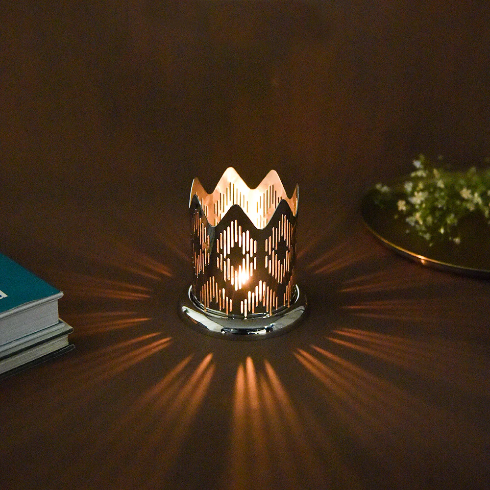 Ikat Crown Stand SS